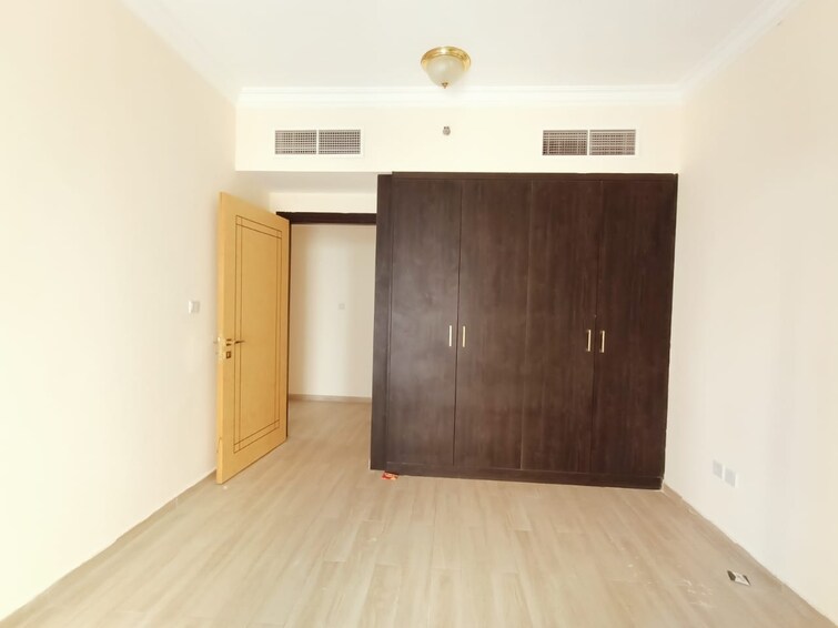  Apartment for Rent, Muwailih Commercial, Sharjah