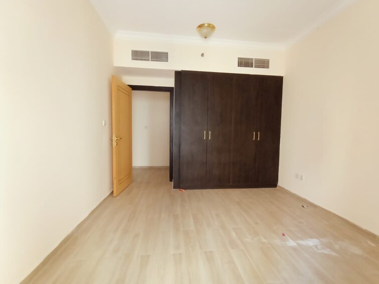  Apartment for Rent, Muwailih Commercial, Sharjah