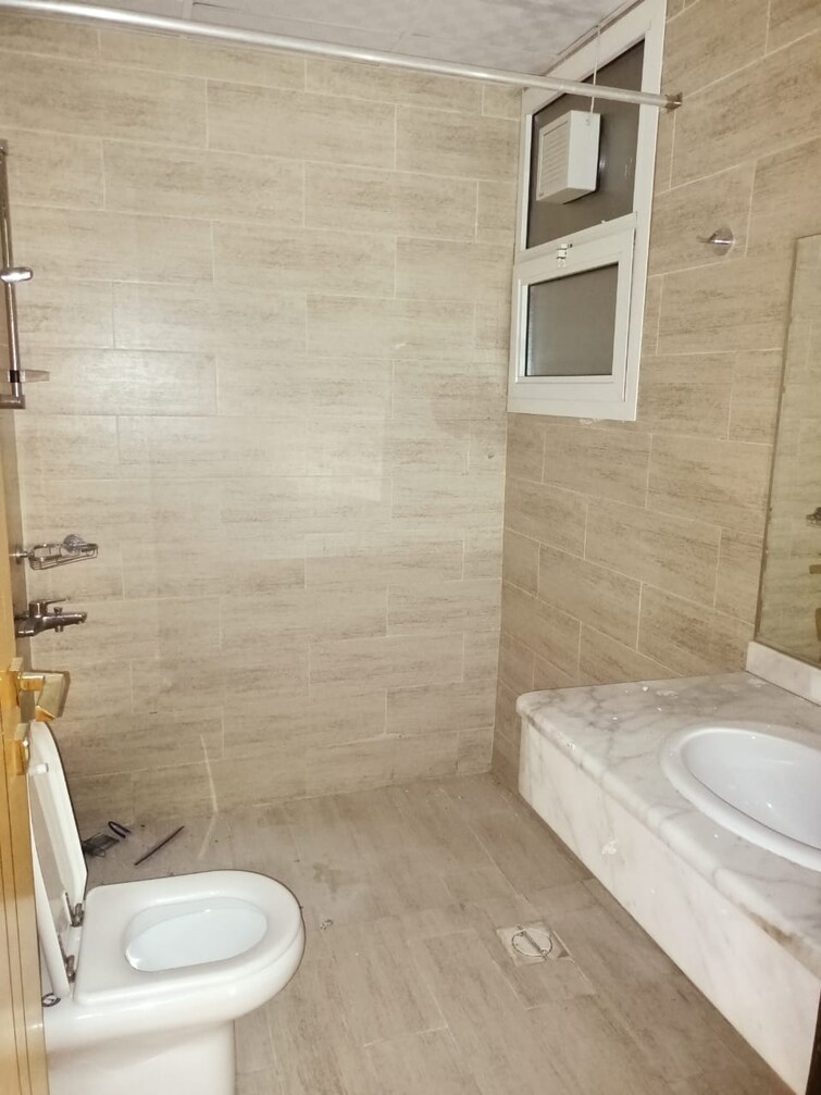  Apartment for Rent, Muwailih Commercial, Sharjah