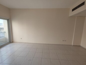 1 BR Apartment For Rent in Muwaileh Building