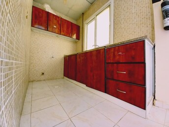 Studio Apartment For Rent in Muwaileh Building