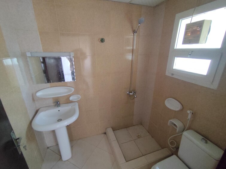 Muwaileh Building Apartment for Rent, Muwaileh, Sharjah