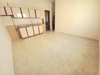 Studio Apartment For Rent in Muwaileh Building