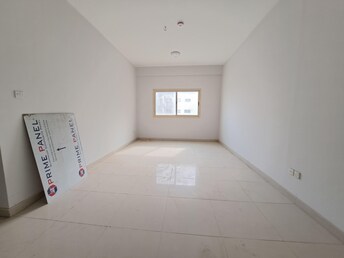 2 BR Apartment For Rent in Muwaileh Building