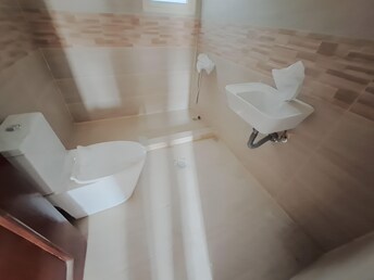 2 BR Apartment For Rent in Muwaileh Building