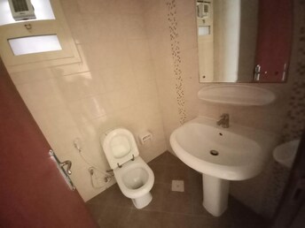 1 BR Apartment For Rent in Muwaileh Building