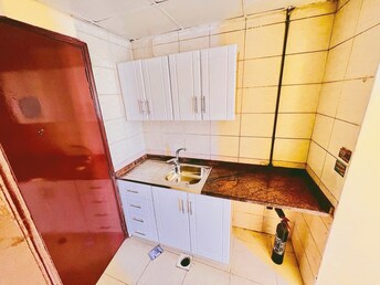 Studio Apartment For Rent in Muwaileh Building