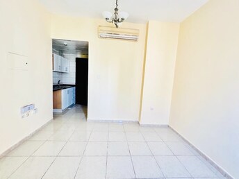 Studio Apartment For Rent in Muwaileh Building