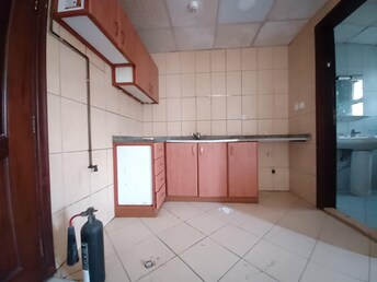 Studio Apartment For Rent in Muwaileh Building