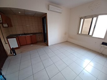 Studio Apartment For Rent in Muwaileh Building