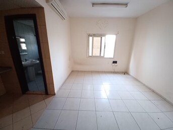 Studio Apartment For Rent in Muwaileh Building