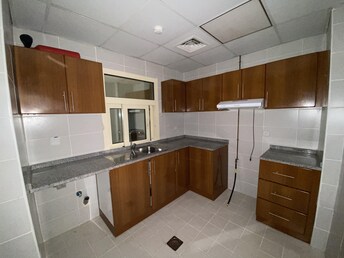 1 BR Apartment For Rent in Muwaileh Building