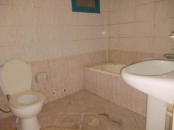 2 BR Apartment For Rent in Al Nahda (Sharjah)