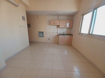 Muwaileh Building Apartment for Rent, Muwaileh, Sharjah