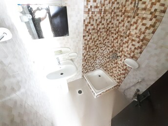 1 BR Apartment For Rent in Muwaileh Building