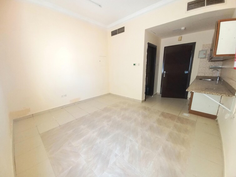 Muwaileh Building Apartment for Rent, Muwaileh, Sharjah
