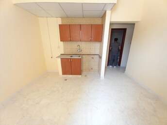 Studio Apartment For Rent in Muwaileh Building