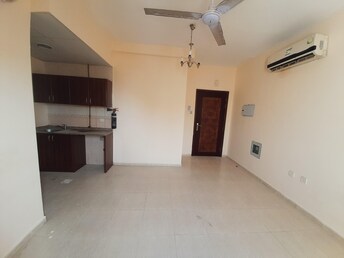 Studio Apartment For Rent in Muwaileh Building