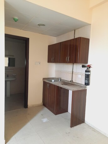 Studio Apartment For Rent in Muwaileh Building