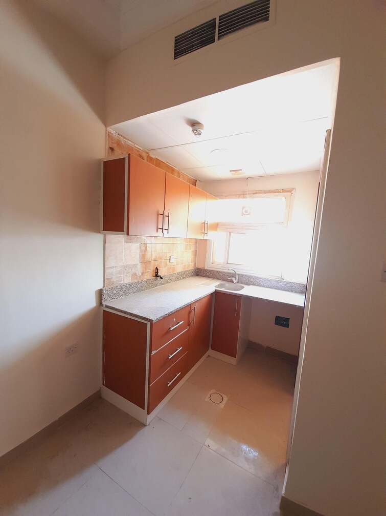 Muwaileh Building Apartment for Rent, Muwaileh, Sharjah