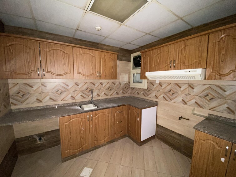 Muwaileh Building Apartment for Rent, Muwaileh, Sharjah