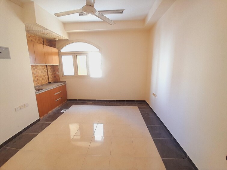 Muwaileh Building Apartment for Rent, Muwaileh, Sharjah