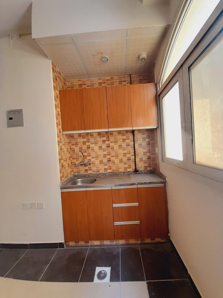 Muwaileh Building Apartment for Rent, Muwaileh, Sharjah