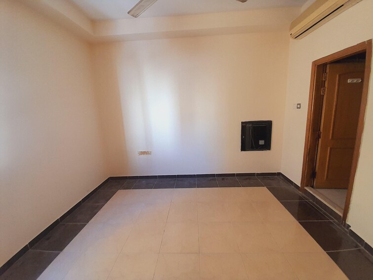 Muwaileh Building Apartment for Rent, Muwaileh, Sharjah
