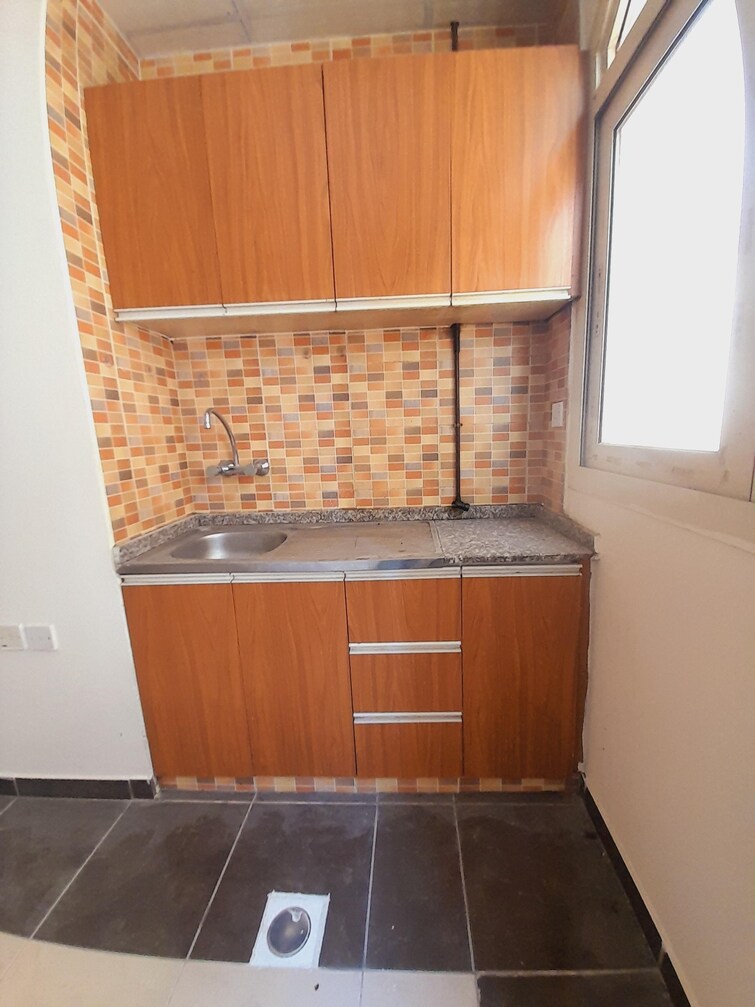 Muwaileh Building Apartment for Rent, Muwaileh, Sharjah