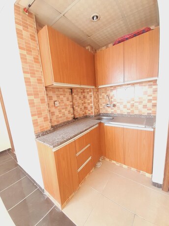 Studio Apartment For Rent in Muwaileh Building