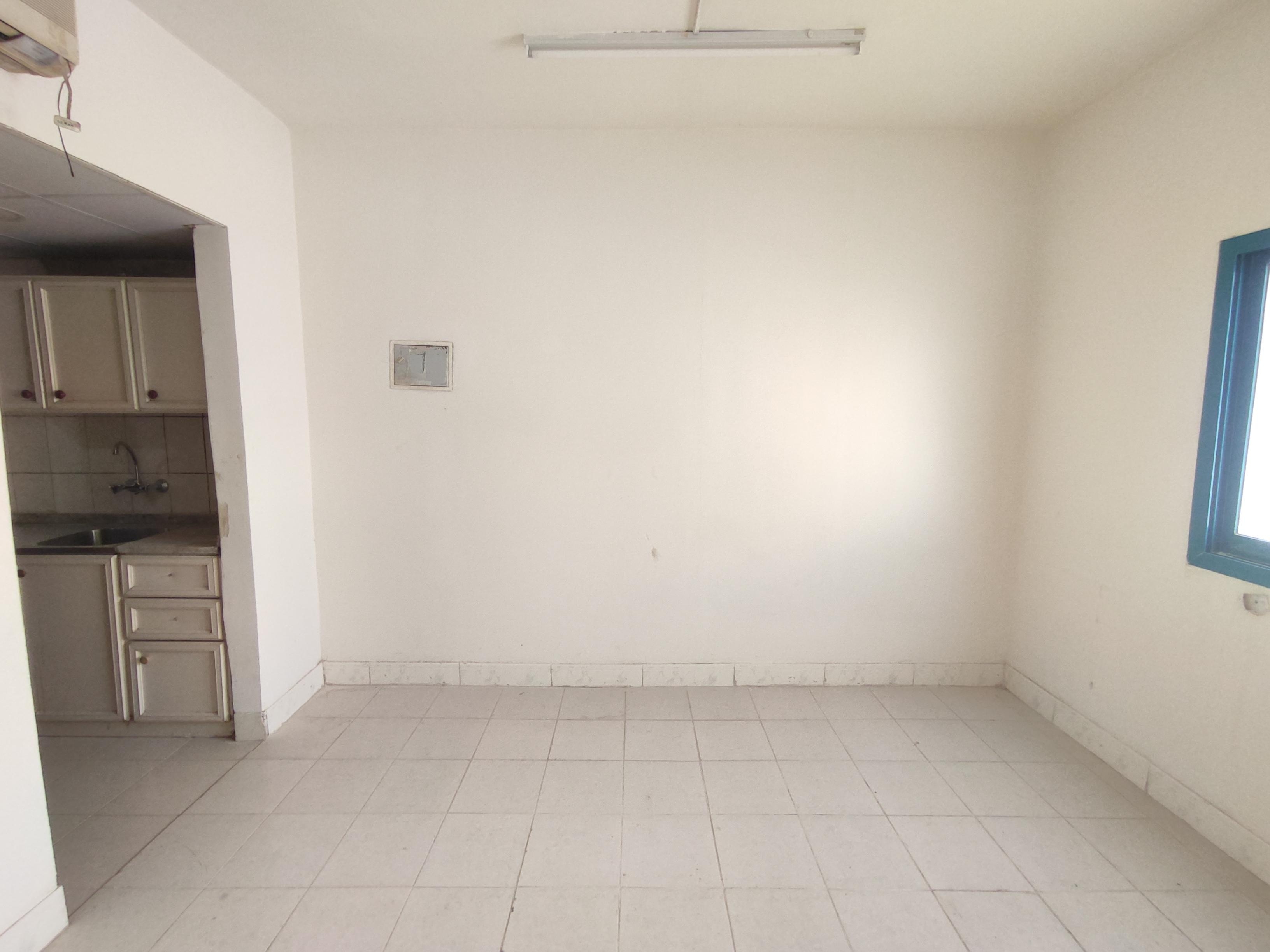 Muwaileh Building Apartment for Rent, Muwaileh, Sharjah