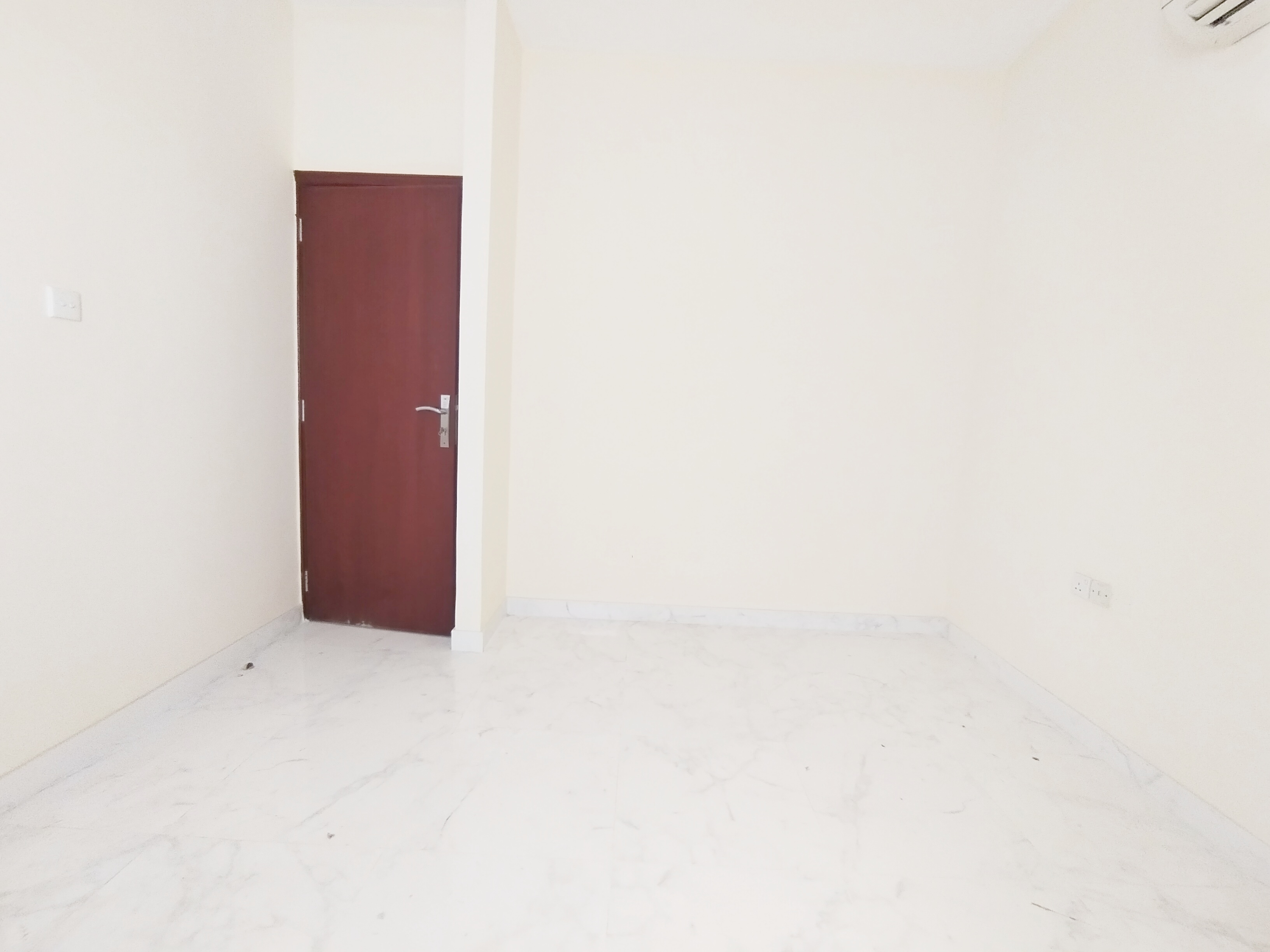 Muwaileh Building Apartment for Rent, Muwaileh, Sharjah