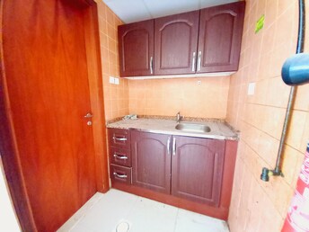 Studio Apartment For Rent in Muwaileh Building