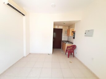 Studio Apartment For Rent in Muwaileh Building