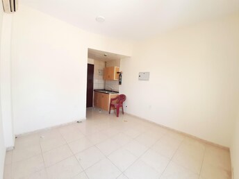 Studio Apartment For Rent in Muwaileh Building