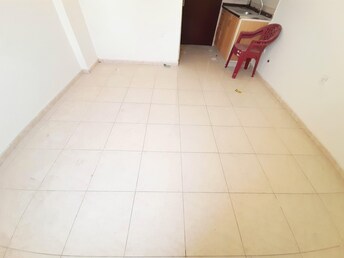 Studio Apartment For Rent in Muwaileh Building