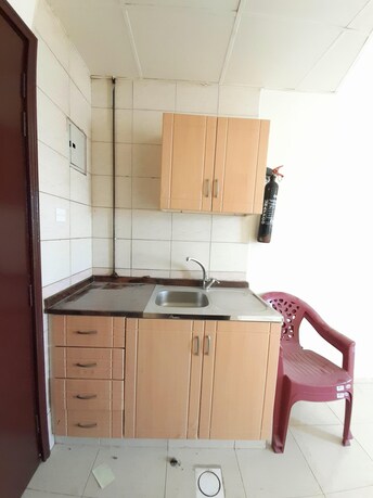 Studio Apartment For Rent in Muwaileh Building