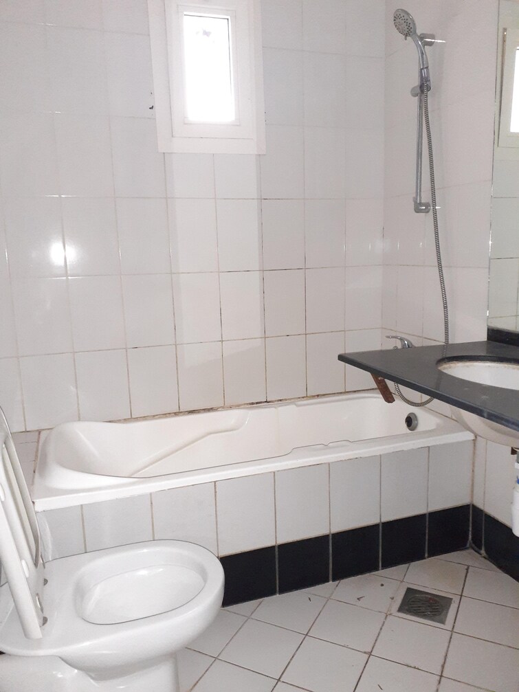 Lulu Tower Apartment for Rent, Al Nahda (Sharjah), Sharjah