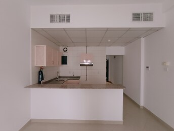 1 BR Apartment For Rent in Muwaileh Building