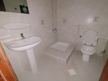 Studio Apartment For Rent in Muwaileh Building