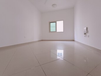 Studio Apartment For Rent in Muwaileh Building