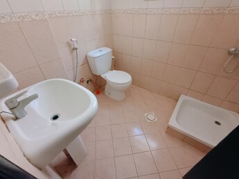 Studio Apartment For Rent in Muwaileh Building