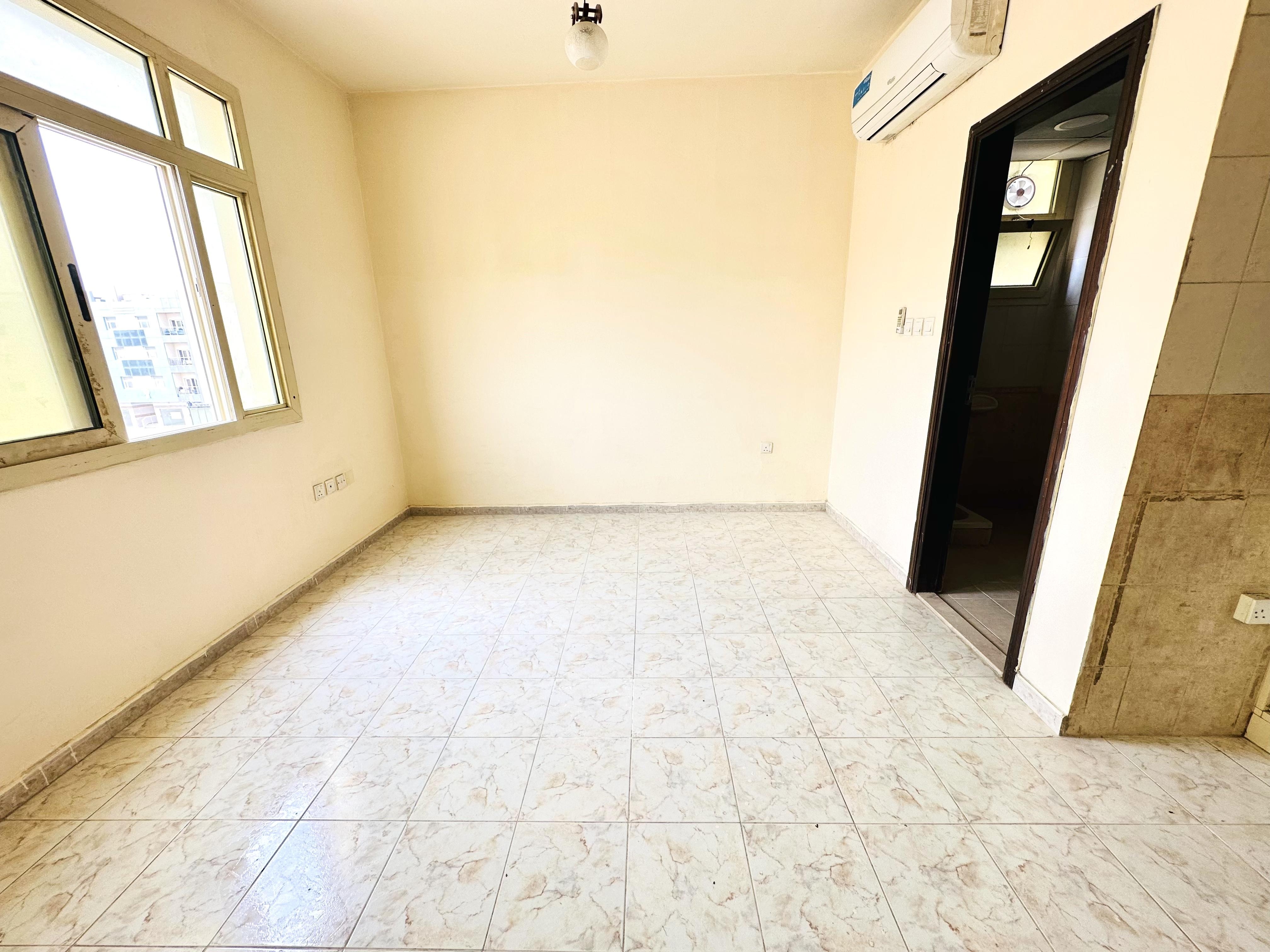 Muwaileh Building Apartment for Rent, Muwaileh, Sharjah