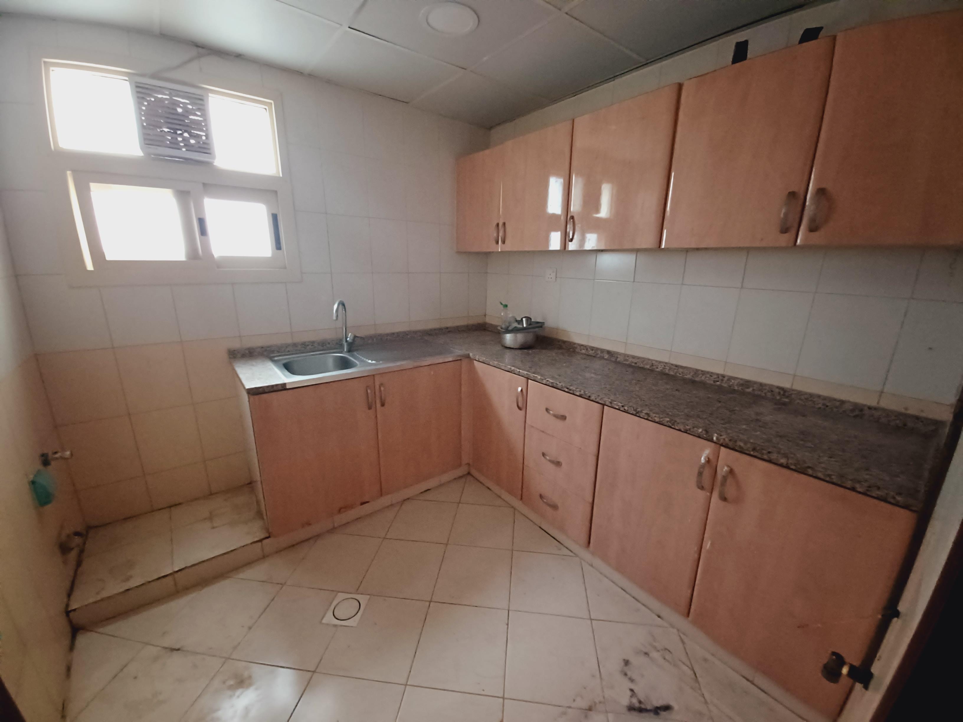 Muwaileh Building Apartment for Rent, Muwaileh, Sharjah