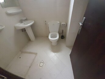 Studio Apartment For Rent in Muwaileh Building