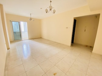 1 BR Apartment For Rent in Al Tayer Building Cover Image