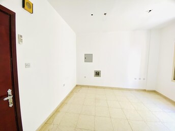 Studio Apartment For Rent in Muwaileh Building