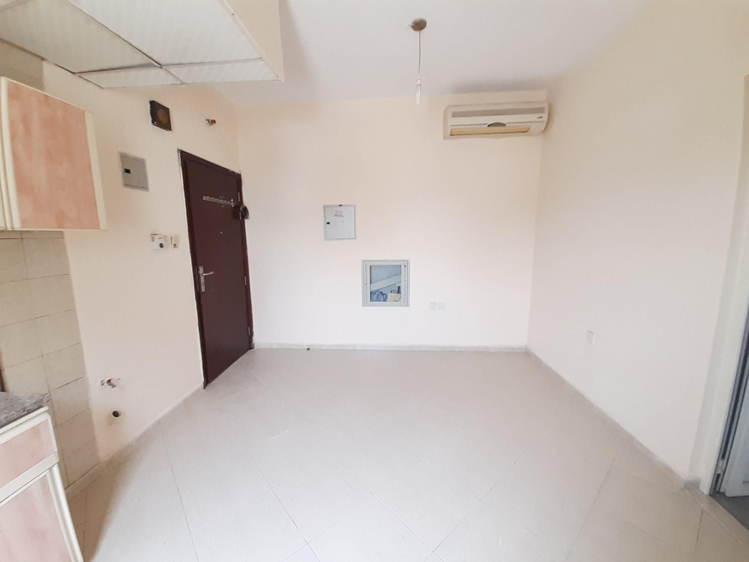 Muwaileh Building Apartment for Rent, Muwaileh, Sharjah