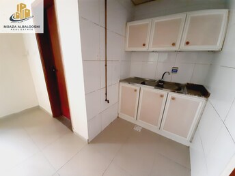 Studio Apartment For Rent in Muwaileh Building