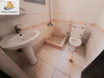 Studio Apartment For Rent in Muwaileh Building